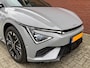 Kia EV6 GT-Line 84kWh 228pk | €3.795 VOORRAADVOORDEEL | DIRECT LEVERBAAR | SCHUIF/KANTELDAK | HEAD-UP DISPLAY | MERIDIAN® PREMIUM AUDIO  | 20" LM-VELGEN (GT-LINE) | 360° CAMERA |