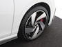 Volkswagen Golf 1.5 eHybrid GTE | SoH 95% | Panoramadak | Leder pakket ‘Vienna’ | Trekhaak | Black style | Parkeerassistent | Stoelventilatie voor | Adaptieve demping |