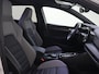 Volkswagen Golf 1.5 eHybrid GTE | SoH 95% | Panoramadak | Leder pakket ‘Vienna’ | Trekhaak | Black style | Parkeerassistent | Stoelventilatie voor | Adaptieve demping |