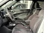 Nissan Juke 1.6 Turbo NISMO | 200 PK | Achteruitrijcamera | Lichtmetalen velgen | Climate control | Sportstoelen | Keyless entry en start | Extra getint glas | Unieke uitvoering
