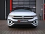 Volkswagen T-Roc 1.5 TSI R-Line 150 PK Black Line Facelift| Adaptive Cruise | Alcantara | Matrix Led | Digitaal Dash | Carplay | Stoelverwarming | Stuurwielverwarming | Stoelmassage | Draadloos opladen | Camera | Ambient - Sfeerverlichting | Dodehoek