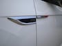 Volkswagen T-Roc 1.5 TSI R-Line 150 PK Black Line Facelift| Adaptive Cruise | Alcantara | Matrix Led | Digitaal Dash | Carplay | Stoelverwarming | Stuurwielverwarming | Stoelmassage | Draadloos opladen | Camera | Ambient - Sfeerverlichting | Dodehoek