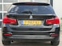 BMW 3-Serie Touring 318i High Executive 136pk | Bluetooth | Cruise control | Elektrisch bedienbare achterklep | LED koplampen | Parkeersensor voor en achter | Rondomzicht camera | Voorstoelen verwarmd | Zeer nette auto!