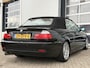 BMW 3-Serie Cabrio 318Ci Special Executive LCI 150pk | Achteruitrijcamera | Cruise control | Elektrisch bedienbare kap | Lederen bekleding | Parkeersensor achter | Voorstoelen verwarmd | Xenon koplampen | Prachtig Exemplaar!