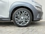 Hyundai Kona 1.6 GDI HEV Premium Sky / Fabrieksgarantie t/m 07-2027 / Schuif/open dak / Stoelverwarming / Lederen bekleding / Achteruitrijcamera / Apple CarPlay/Android Auto / Navigatiesysteem /