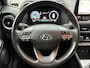 Hyundai Kona 1.6 GDI HEV Premium Sky / Fabrieksgarantie t/m 07-2027 / Schuif/open dak / Stoelverwarming / Lederen bekleding / Achteruitrijcamera / Apple CarPlay/Android Auto / Navigatiesysteem /