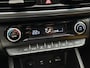 Hyundai Kona 1.6 GDI HEV Premium Sky / Fabrieksgarantie t/m 07-2027 / Schuif/open dak / Stoelverwarming / Lederen bekleding / Achteruitrijcamera / Apple CarPlay/Android Auto / Navigatiesysteem /