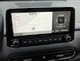 Hyundai Kona 1.6 GDI HEV Premium Sky / Fabrieksgarantie t/m 07-2027 / Schuif/open dak / Stoelverwarming / Lederen bekleding / Achteruitrijcamera / Apple CarPlay/Android Auto / Navigatiesysteem /