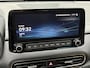 Hyundai Kona 1.6 GDI HEV Premium Sky / Fabrieksgarantie t/m 07-2027 / Schuif/open dak / Stoelverwarming / Lederen bekleding / Achteruitrijcamera / Apple CarPlay/Android Auto / Navigatiesysteem /