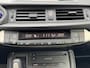 Lexus CT 200h Luxury Line | Leer, Geheugenfunctie, Stoelverwarming, Parkeersensoren, Navigatie, Camera, Licht + Regensensor