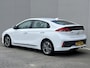 Hyundai Ioniq 1.6 GDi Comfort - Plus / Dealer Onderhouden / Stuur- & Stoelverwarming / Navigatie via Apple Carplay of Android Auto / Achteruitrijcamera / Cruise control / Parkeersensoren achter / Climate control /