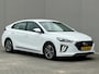 Hyundai Ioniq 1.6 GDi Comfort - Plus / Dealer Onderhouden / Stuur- & Stoelverwarming / Navigatie via Apple Carplay of Android Auto / Achteruitrijcamera / Cruise control / Parkeersensoren achter / Climate control /