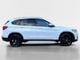 BMW X1 sDrive18i High Executive | Automaat | Head-Up Display | Automatische Achterklep | Panorama Dak | Stoelverwarming | Volledig Lederen Bekleding | Dealer Onderhouden | Camera | 12 Maanden BOVAG Garantie