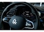 Volkswagen T-Roc 1.5 TSI R-Line | Panorama | IQ Drive ACC | Camera | IQ Light | 19' Inch |Black Style | Panorama | IQ Drive ACC | Camera | IQ Light | 19' Inch |