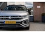 Volkswagen T-Roc 1.5 TSI R-Line | Panorama | IQ Drive ACC | Camera | IQ Light | 19' Inch |Black Style | Panorama | IQ Drive ACC | Camera | IQ Light | 19' Inch |