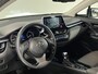 Toyota C-HR / C-HR+ 1.8 Hybrid Dynamic | Afneembare Trekhaak | Parkeer sensoren voor en achter | Camera achter | Keyless |