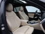 BMW 3-Serie Touring 330e xDrive | Automaat | LMV | Head up dsiplay | Trekhaak | Sfeer verlichting | Harman Kardon | Navigatie | Schuifdak | Stoel/Stuur verwarming | Virtual cockpit | Leder | Parkeer sensoren | Elec. achterklep | Virtual cockpit | 360 Camera | Climate control | Cruise control | DAB |