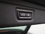 BMW 3-Serie Touring 330e xDrive | Automaat | LMV | Head up dsiplay | Trekhaak | Sfeer verlichting | Harman Kardon | Navigatie | Schuifdak | Stoel/Stuur verwarming | Virtual cockpit | Leder | Parkeer sensoren | Elec. achterklep | Virtual cockpit | 360 Camera | Climate control | Cruise control | DAB |