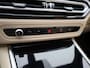 BMW 3-Serie Touring 330e xDrive | Automaat | LMV | Head up dsiplay | Trekhaak | Sfeer verlichting | Harman Kardon | Navigatie | Schuifdak | Stoel/Stuur verwarming | Virtual cockpit | Leder | Parkeer sensoren | Elec. achterklep | Virtual cockpit | 360 Camera | Climate control | Cruise control | DAB |