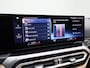 BMW 3-Serie Touring 330e xDrive | Automaat | LMV | Head up dsiplay | Trekhaak | Sfeer verlichting | Harman Kardon | Navigatie | Schuifdak | Stoel/Stuur verwarming | Virtual cockpit | Leder | Parkeer sensoren | Elec. achterklep | Virtual cockpit | 360 Camera | Climate control | Cruise control | DAB |