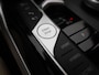 BMW 3-Serie Touring 330e xDrive | Automaat | LMV | Head up dsiplay | Trekhaak | Sfeer verlichting | Harman Kardon | Navigatie | Schuifdak | Stoel/Stuur verwarming | Virtual cockpit | Leder | Parkeer sensoren | Elec. achterklep | Virtual cockpit | 360 Camera | Climate control | Cruise control | DAB |