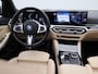 BMW 3-Serie Touring 330e xDrive | Automaat | LMV | Head up dsiplay | Trekhaak | Sfeer verlichting | Harman Kardon | Navigatie | Schuifdak | Stoel/Stuur verwarming | Virtual cockpit | Leder | Parkeer sensoren | Elec. achterklep | Virtual cockpit | 360 Camera | Climate control | Cruise control | DAB |