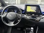 Toyota C-HR / C-HR+ 1.8 Hybrid Bi-Tone Plus | Leer, Stoel + Stuurverwarming, Navigatie, Dodehoekherkenning, Parkeersensoren