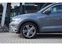 Volkswagen T-Roc 1.5 TSI R-LINE | PANO | TREKHAAK | CAMERA | BEATS | NAP | ADAPT. CRUISE CONTROLE