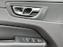 Volvo XC60 2.0 D4 AWD Momentum 190 PK Automaat Navi Camera LED Trekhaak Leder Virtual Elek. Klep Rijstrook Dodehoek
