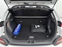 Hyundai Kona Electric EV Fashion 64 kWh | Warmtepomp | Navigatie & Carplay | Head up | Camera | Premium Audio |