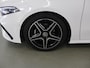 Mercedes-Benz A-klasse 180 Star Edition AMG Line | Night | Panoramadak | Multibeam | Widescreen | Stoelverwarming |