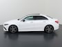 Mercedes-Benz A-klasse 180 Star Edition AMG Line | Night | Panoramadak | Multibeam | Widescreen | Stoelverwarming |