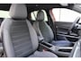 Fiat 600 1.2 Turbo 145pk Hybrid Automaat Sport | DEMO | Navigatie | Achteruitrijcamera | Elektrische achterklep | LED Matrix koplampen | Sportief interieur | 18" Lichtmetalen velgen | Zwart dak