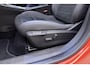 Fiat 600 1.2 Turbo 145pk Hybrid Automaat Sport | DEMO | Navigatie | Achteruitrijcamera | Elektrische achterklep | LED Matrix koplampen | Sportief interieur | 18" Lichtmetalen velgen | Zwart dak