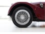 Morgan Plus 4 2.0 | Dark Maroon | Houten Stuurwiel | Bagagerek