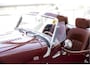 Morgan Plus 4 2.0 | Dark Maroon | Houten Stuurwiel | Bagagerek