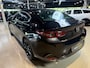 Mazda 3 2.0 e-SkyActiv-X M Hybrid 186 Luxury NAVIGATIE | ACHTERUITRIJCAMERA | LEDER | HEAD UP DISPLAY
