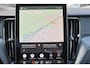 Volvo XC60 T6 Recharge AWD Ultra Black Edition - Luchtvering - Panorama/schuifdak - IntelliSafe Assist & Surround - 360º Camera - Harman/Kardon audio - Adaptieve LED koplampen - Verwarmde voorstoelen, stuur & achterbank - Parkeersensoren voor & achter - Elektr. bedienb. voorstoelen met geheugen - Head up display - Draadloze tel. lader - Extra getint glas - Inklapbare trekhaak - 21' LMV