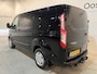 Ford Transit Custom 300 2.0 TDCI L1H1 Trend 130 PK Automaat / Euro 6 / Schuifdeur L + R / Airco / CarPlay / Cruise Control Adap. / Trekhaak / Xenon / Navigatie / 3-Zits / 27.300 KM !!