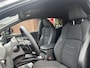 Toyota C-HR / C-HR+ First Edition 77 kWh STOEL/STUURVERWARMING EL-ACHTERKLEP BLINDSPOT CLIMA APPLE/ANDROID PARK-SENSOR