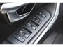 Volvo V40 Cross Country T3 152PK Nordic+ / Navigatie / Panoramadak / Leren bekleding / Elektrische bestuurdersstoel met geheugen / Stoelverwarming / 18" velgen / Achteruitrijcamera / Trekhaak