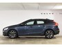 Volvo V40 Cross Country T3 152PK Nordic+ / Navigatie / Panoramadak / Leren bekleding / Elektrische bestuurdersstoel met geheugen / Stoelverwarming / 18" velgen / Achteruitrijcamera / Trekhaak