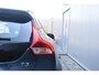 Volvo V40 Cross Country T3 152PK Nordic+ / Navigatie / Panoramadak / Leren bekleding / Elektrische bestuurdersstoel met geheugen / Stoelverwarming / 18" velgen / Achteruitrijcamera / Trekhaak