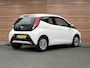 Toyota Aygo 1.0 VVT-i x-play Camera / Navigatie / 5Drs