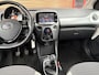 Toyota Aygo 1.0 VVT-i x-play Camera / Navigatie / 5Drs