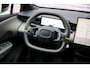 Lynk & Co 02 More 66 kWh | 445 km elektrisch bereik | Adaptive Cruise Control | Panoramadak | Harman Kardon Premium Audio Systeem | 360 graden camera | Dodehoekdetectie | Stoel/Stuurverwarming | Apple CarPlay/Android Auto | 20"LM-velgen | Elektrisch bedienbare voorstoelen met geheugenfunctie | Klimaat warmtepomp | Elektrisch bedienbare achterklep |
