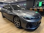 Volkswagen Passat Variant 1.5 eTSI R-Line Edition PHEV|PANO|TREKHAAK|NAVI|CARPLAY|MEMORY SEAT|STOEL/STUUR VERW.|ACC|HARMAN KARDON|MASSAGE STOELEN|