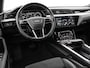 Audi E-tron 55 300kW/408PK S Line 95Kwh · SOH 94,6% · Panoramadak · Leder/Alcantara · 360°Camera + Parkeersensoren · Stoelverwarming ·