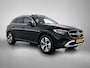 Mercedes-Benz GLC 300 e 4MATIC Plug-In Hybride Panorama Schuif Kanteldak | Trekhaak | Memory voorstoelen | Parkeerpakket met achteruitcamera. Inclusief 24 maanden Mercedes-Benz Certified garantie voor Europa.