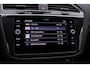 Volkswagen Tiguan 1.5 TSI R-Line 150pk DSG Automaat, Trekhaak, Adaptive cruise control, Head-up display, 360 camera, Navigatie, App-connect, Elektrische achterklep